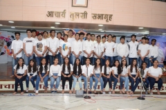 teachers_&_staff_photo